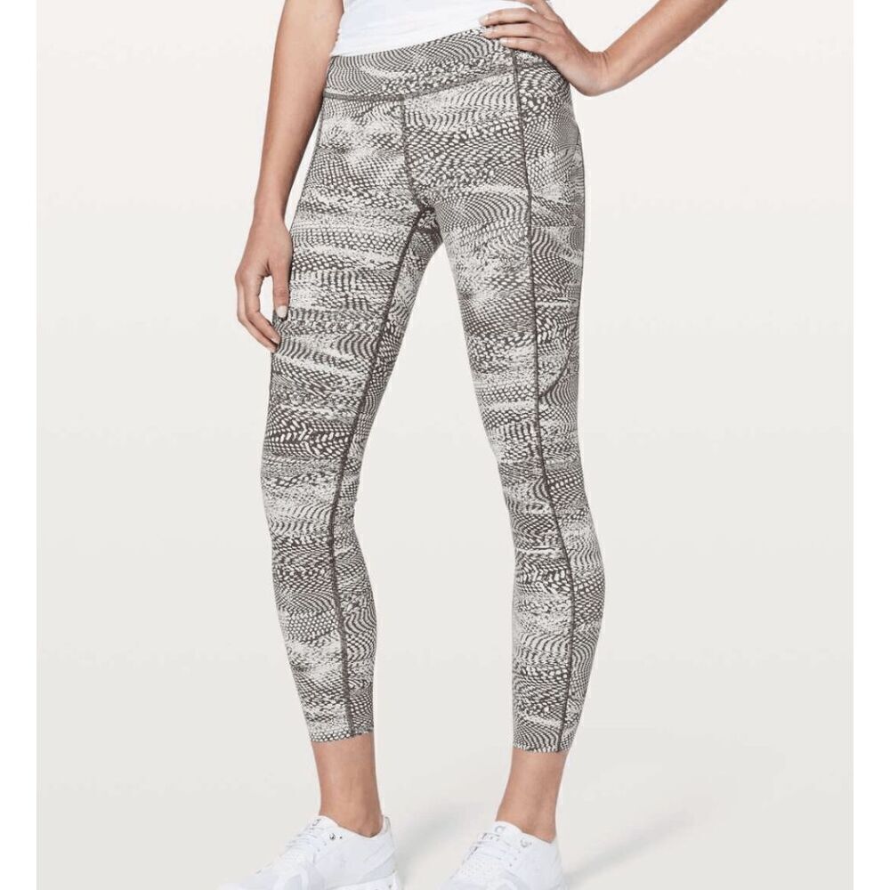 Lululemon Fast & Free 7/8 Tight II Nulux 25" in Swerve Vapor Metal Grey 6​​​​​​